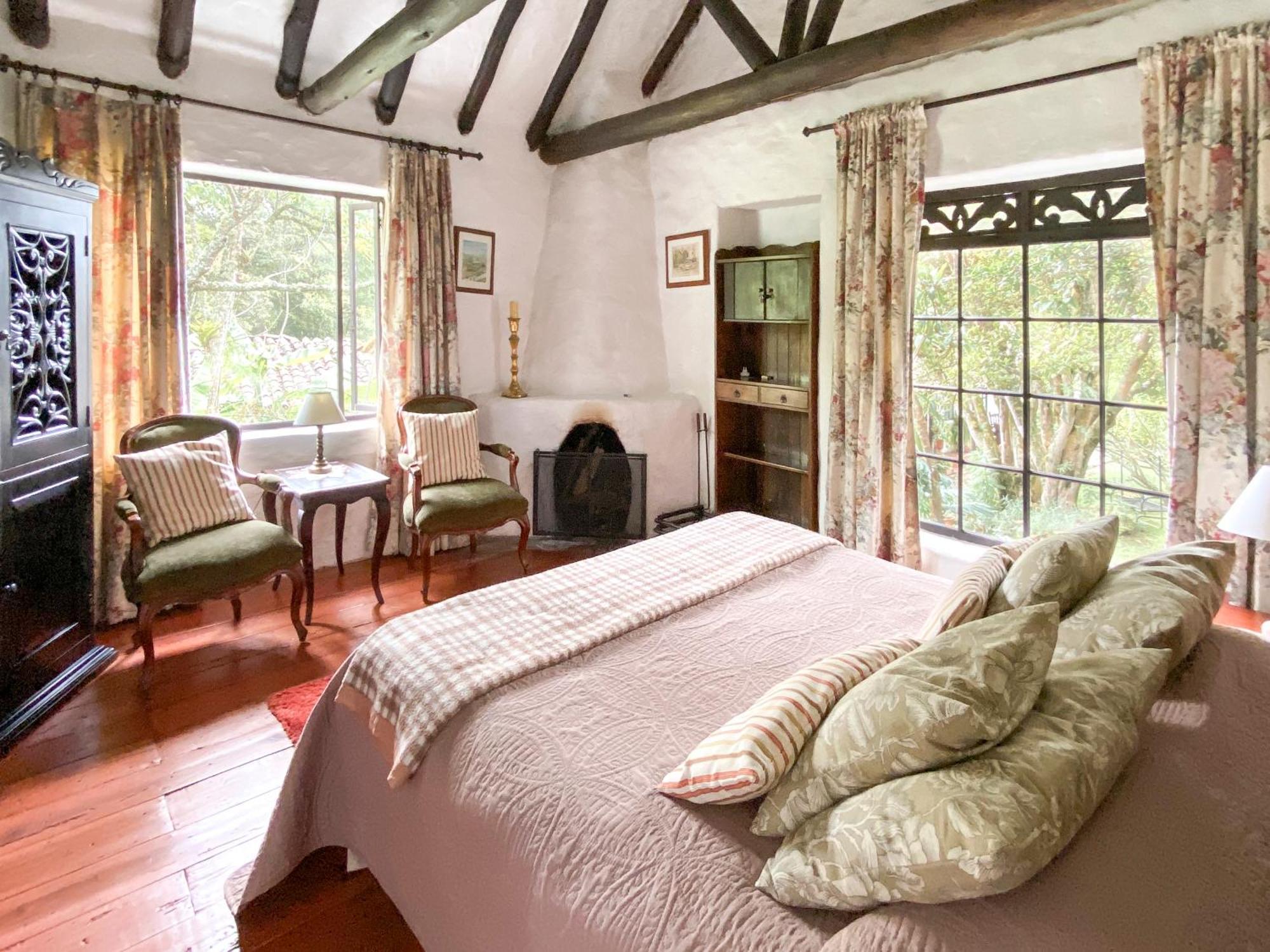 Hotel Hacienda Baza Tibana Εξωτερικό φωτογραφία