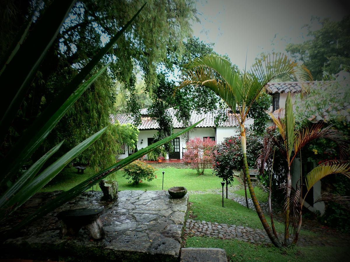 Hotel Hacienda Baza Tibana Εξωτερικό φωτογραφία