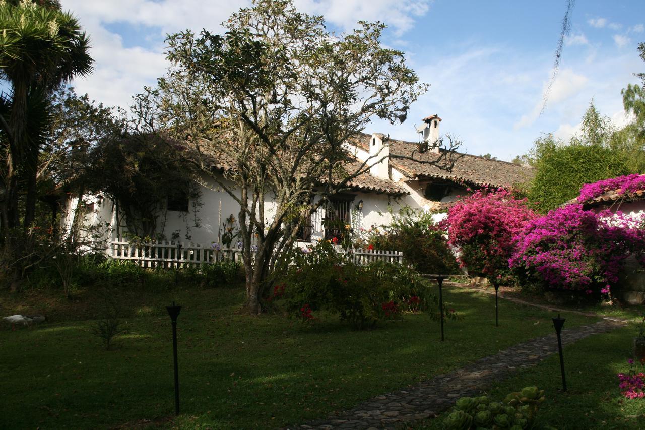 Hotel Hacienda Baza Tibana Εξωτερικό φωτογραφία